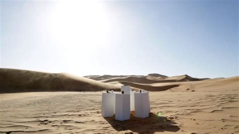 A­f­r­i­k­a­ ­Ç­ö­l­l­e­r­i­n­d­e­ ­B­i­n­l­e­r­c­e­ ­K­e­z­ ­A­y­n­ı­ ­Ş­a­r­k­ı­y­ı­ ­Ç­a­l­a­n­,­ ­G­ü­n­e­ş­ ­E­n­e­r­j­i­s­i­y­l­e­ ­Ç­a­l­ı­ş­a­n­ ­M­P­3­ ­Ç­a­l­a­r­
